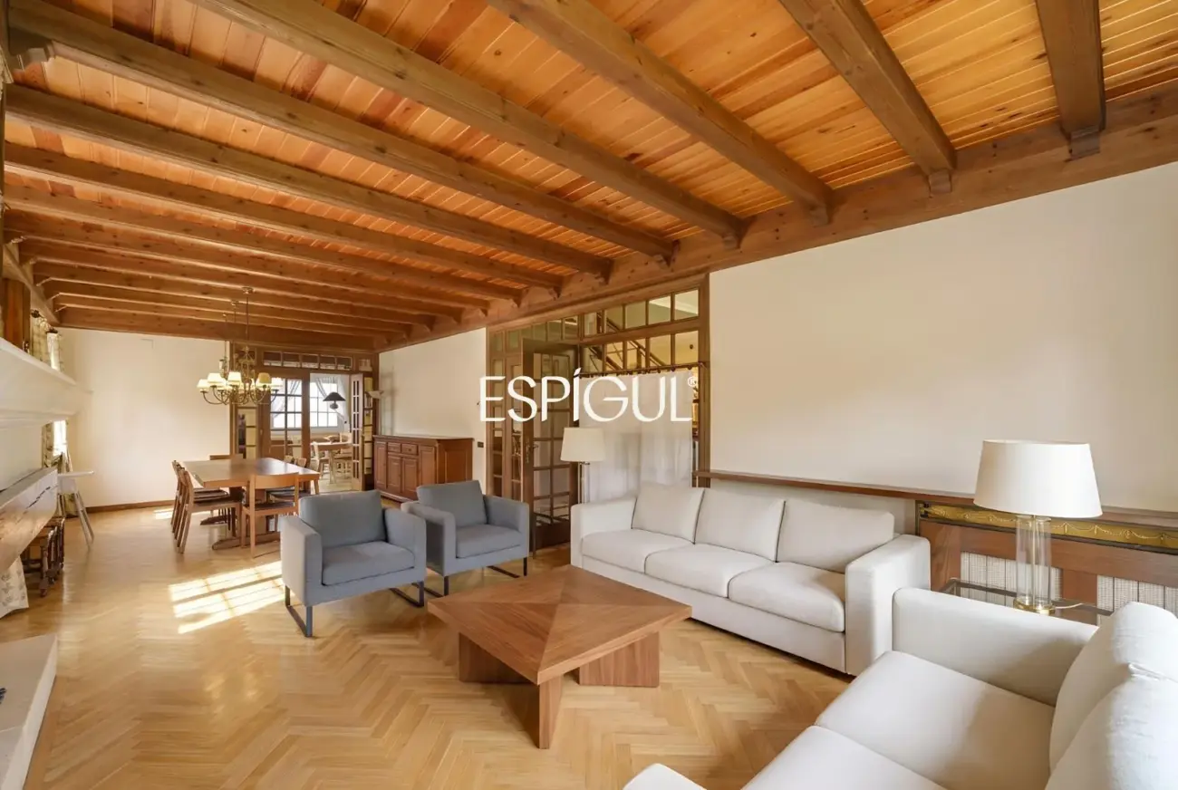 Elegance, views and privacy just 5 minutes from Mataró