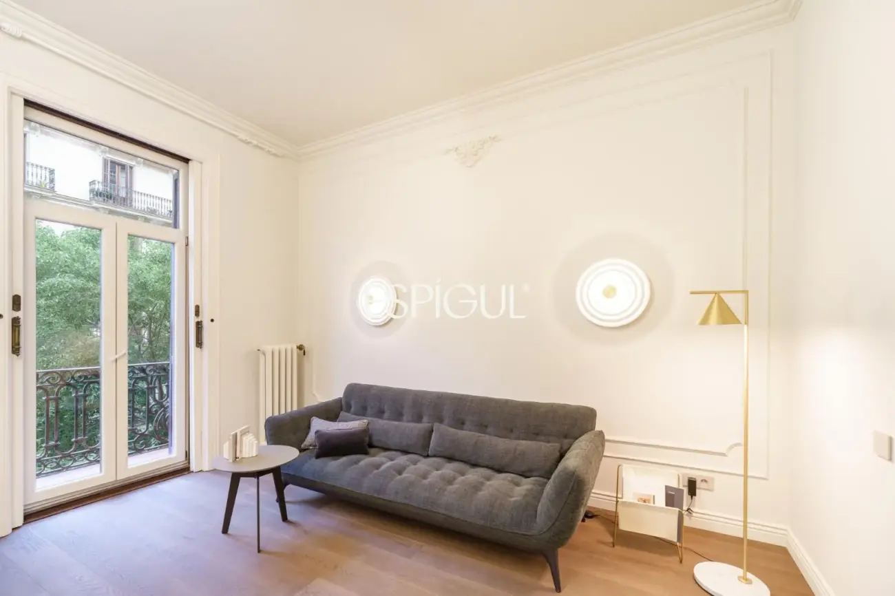Espectacular piso en finca regia modernista en Casp, junto a Passeig de Sant Joan