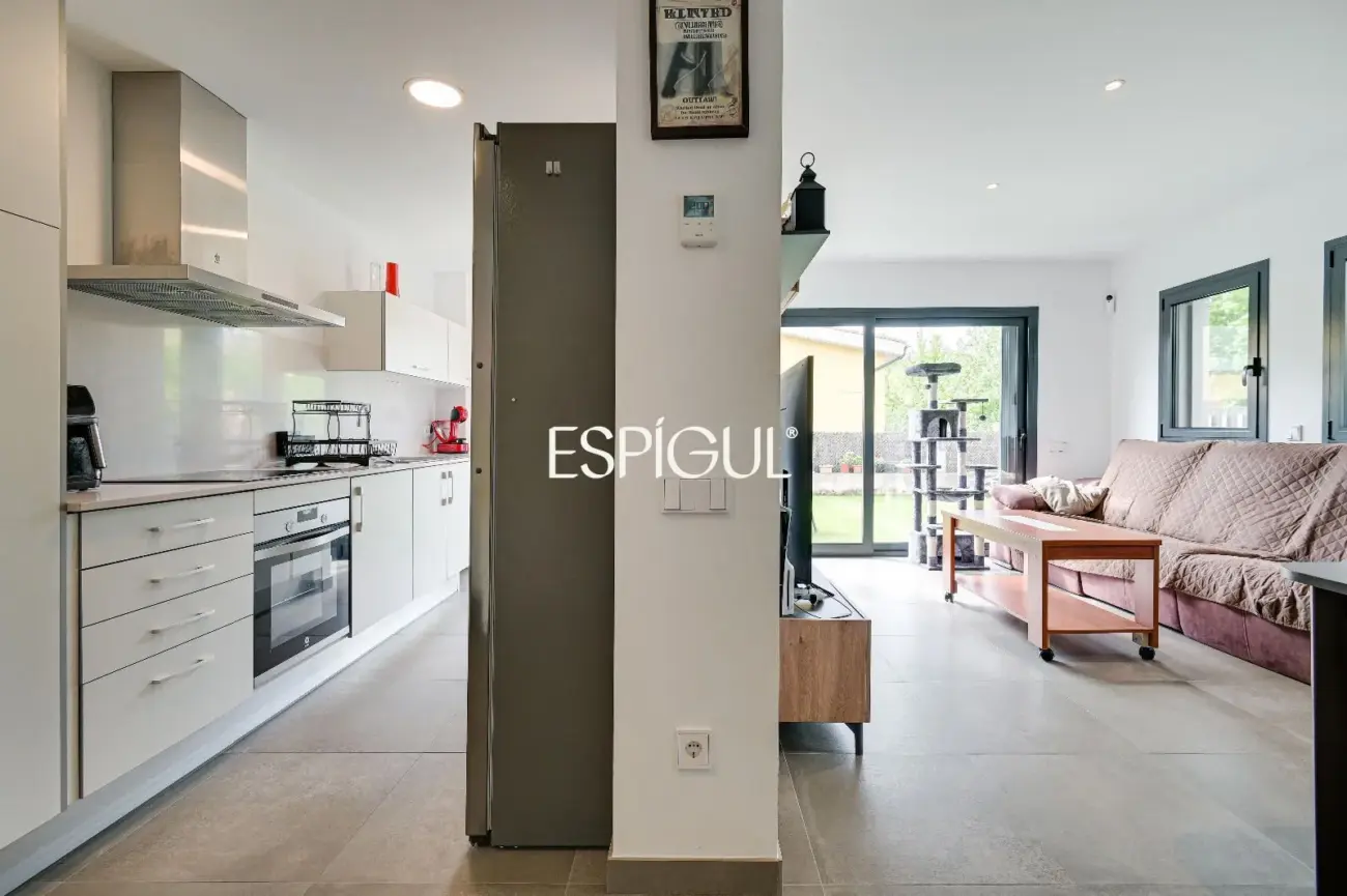 Casa exclusiva a Vilablareix de 4 habitacions