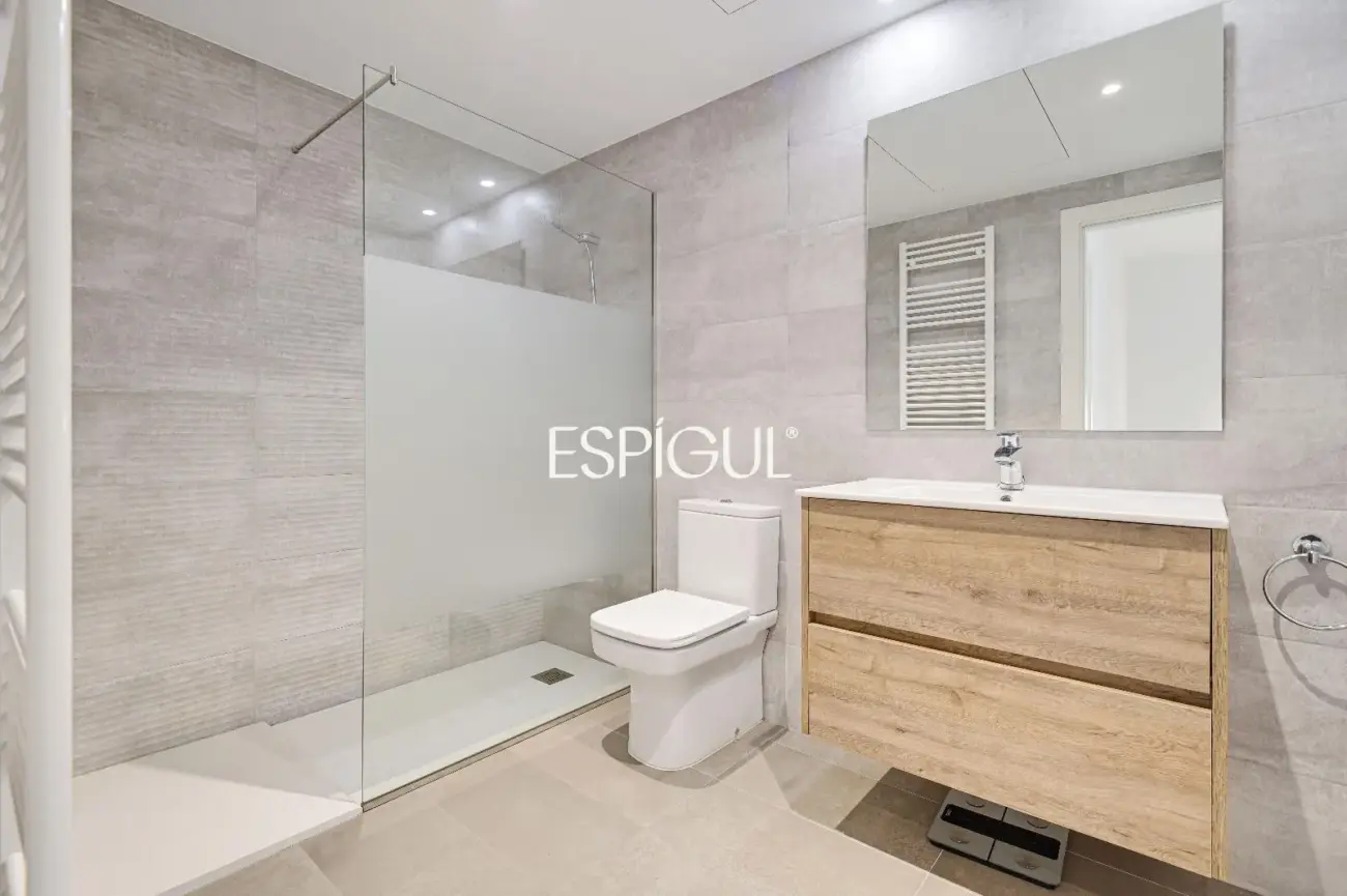Casa exclusiva a Vilablareix de 4 habitacions