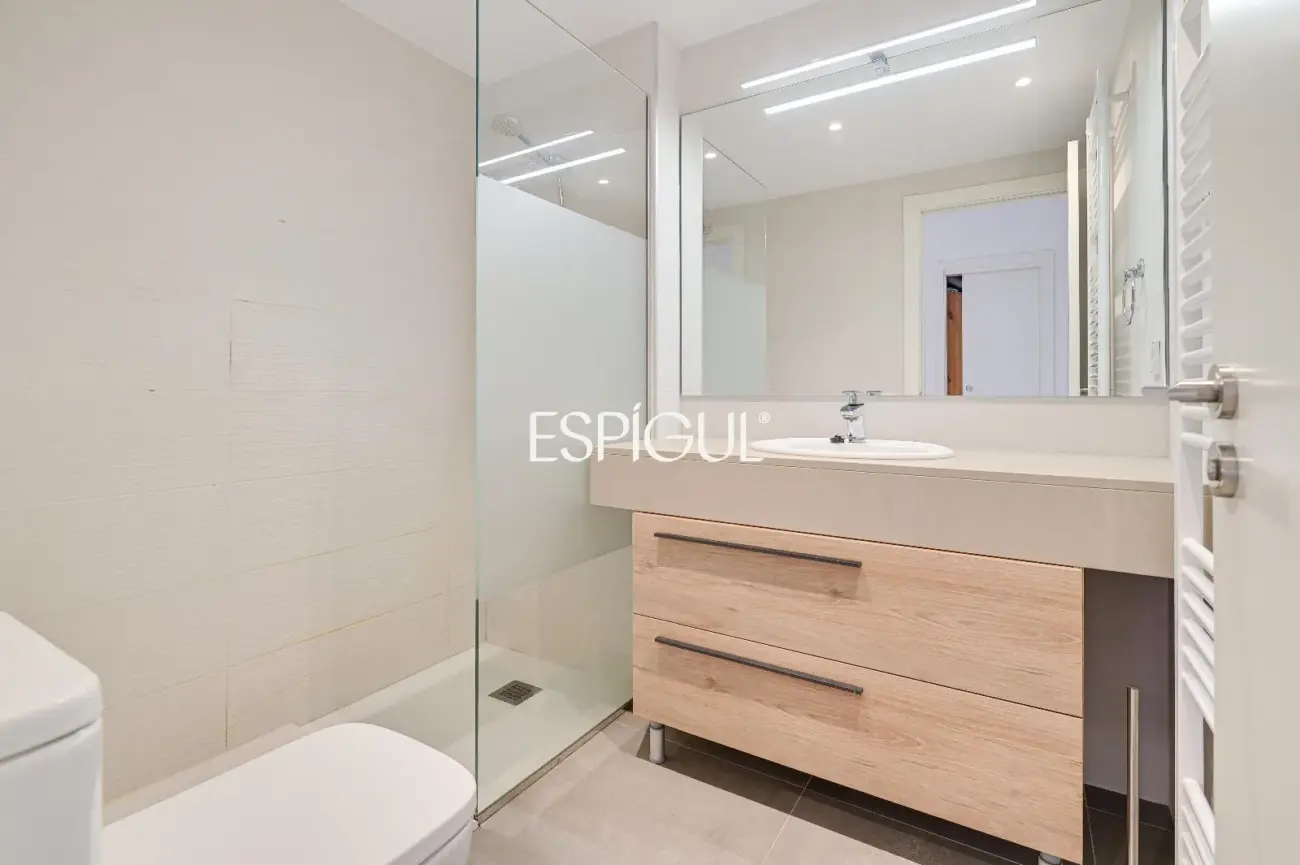 Casa exclusiva a Vilablareix de 4 habitacions