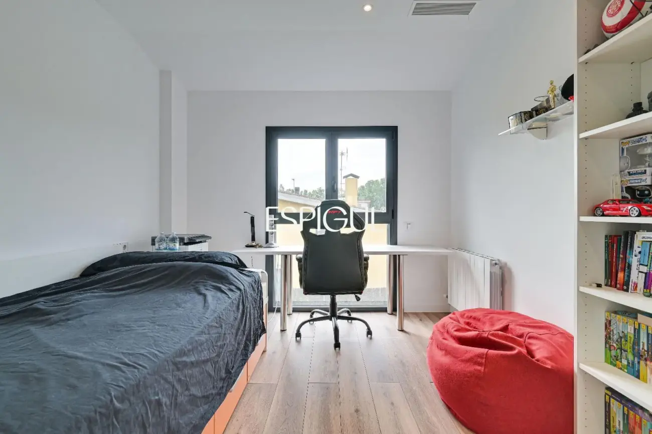 Casa exclusiva a Vilablareix de 4 habitacions