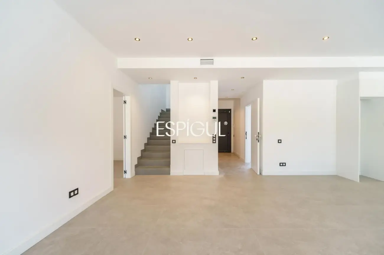 Exclusiva vivienda de obra nueva con diseño contemporáneo en Vallromanes
