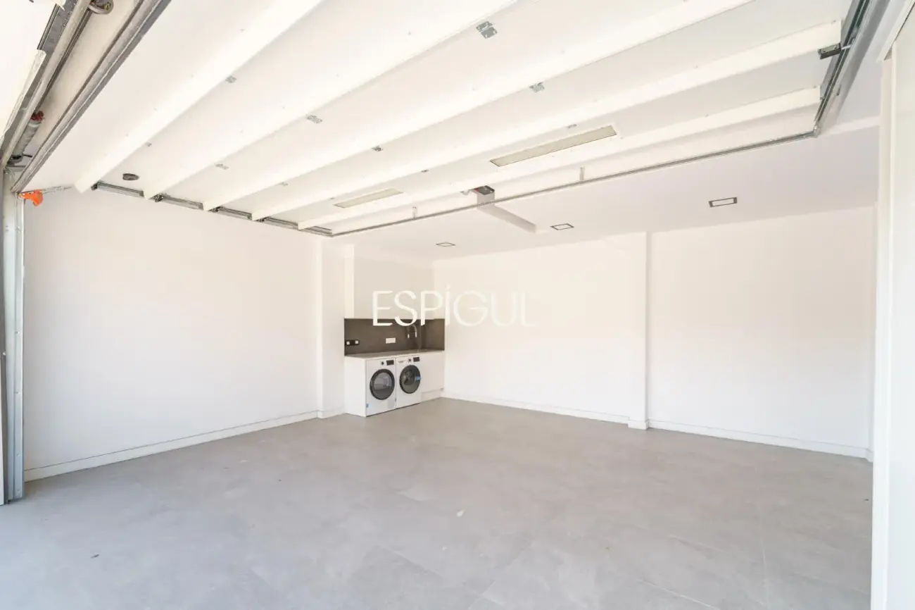 Exclusiva vivienda de obra nueva con diseño contemporáneo en Vallromanes