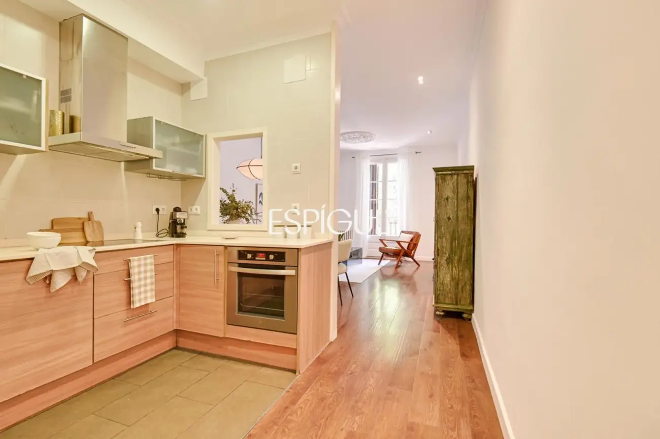 Appartement exclusif avec terrasse privée à Eixample – Sant Antoni