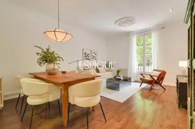 Appartement exclusif avec terrasse privée à Eixample – Sant Antoni