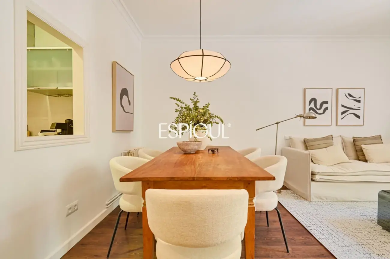 Appartement exclusif avec terrasse privée à Eixample – Sant Antoni