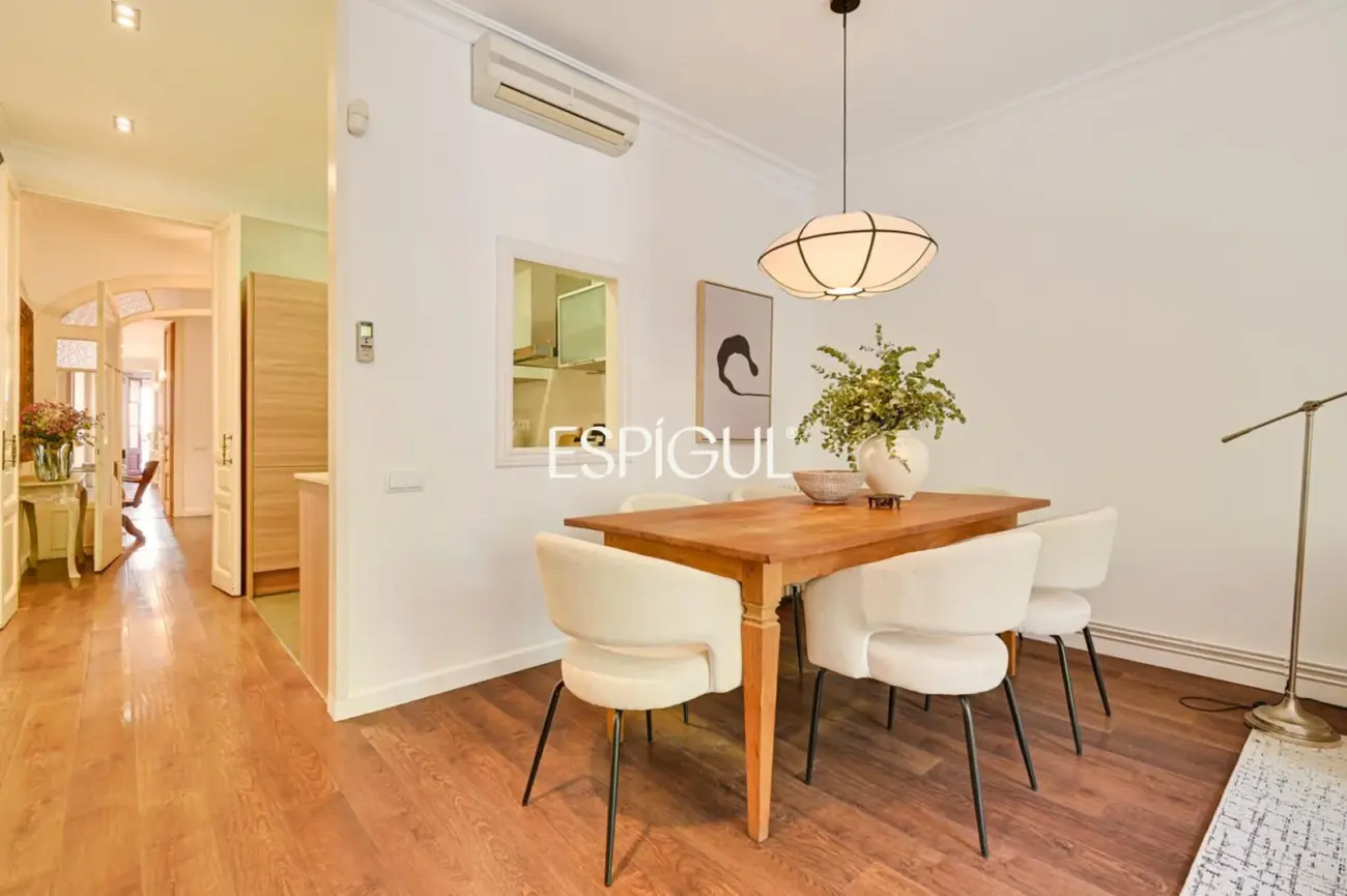 Appartement exclusif avec terrasse privée à Eixample – Sant Antoni