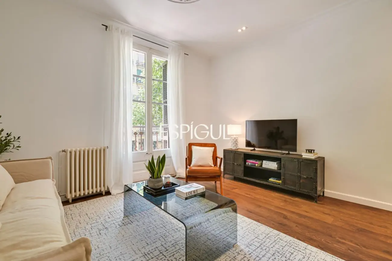 Appartement exclusif avec terrasse privée à Eixample – Sant Antoni
