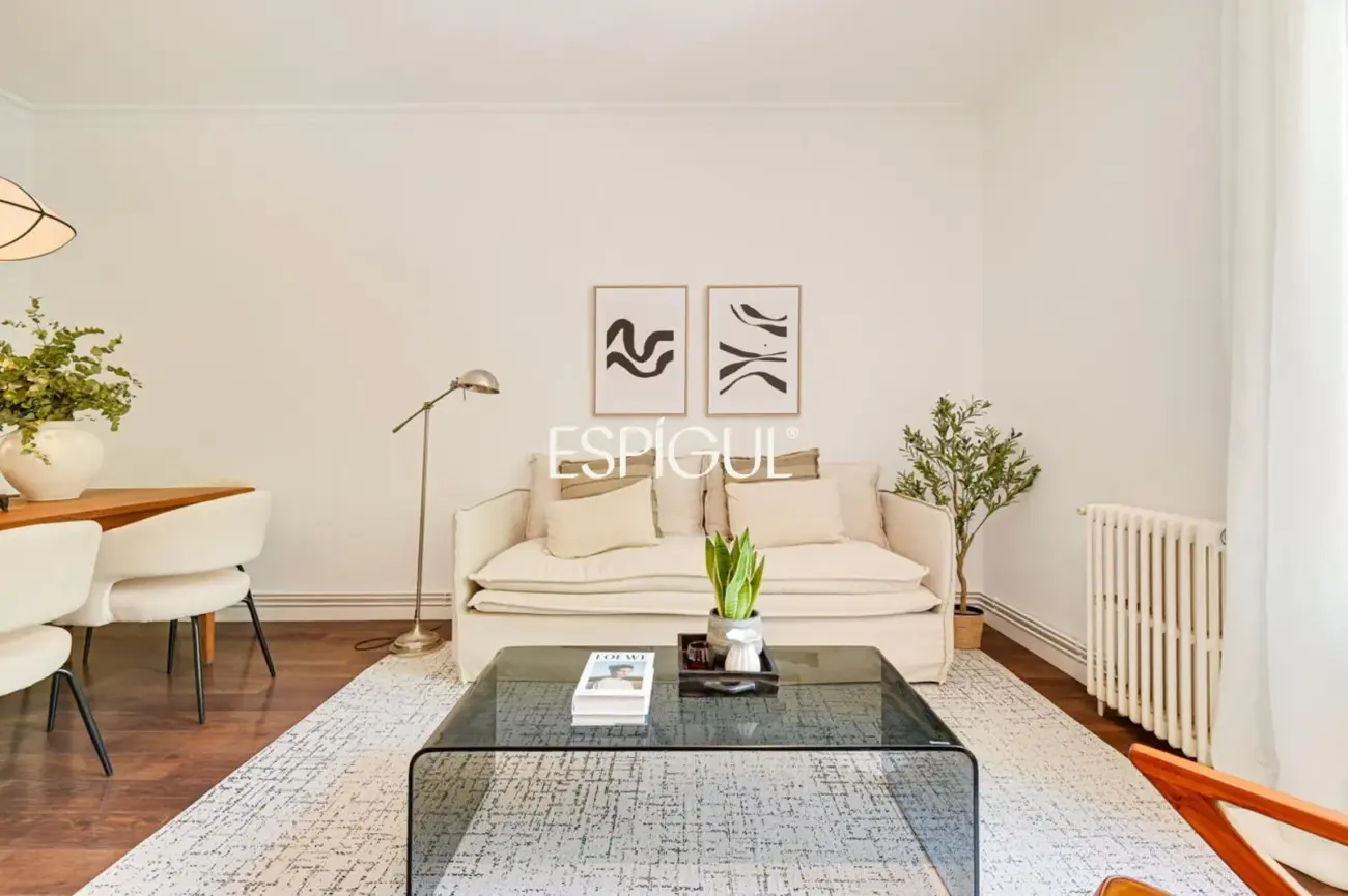 Appartement exclusif avec terrasse privée à Eixample – Sant Antoni