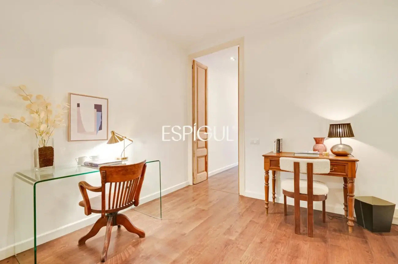 Appartement exclusif avec terrasse privée à Eixample – Sant Antoni
