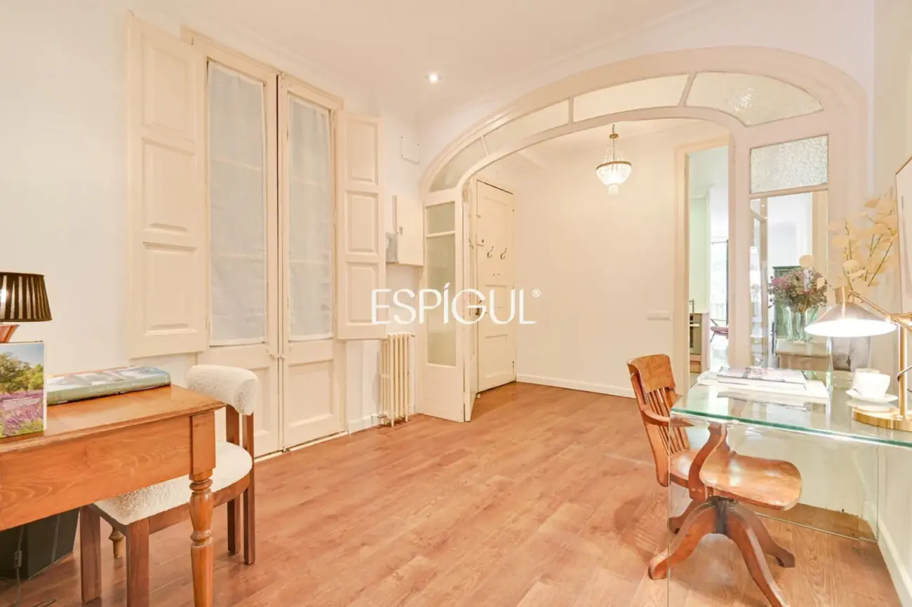 Appartement exclusif avec terrasse privée à Eixample – Sant Antoni