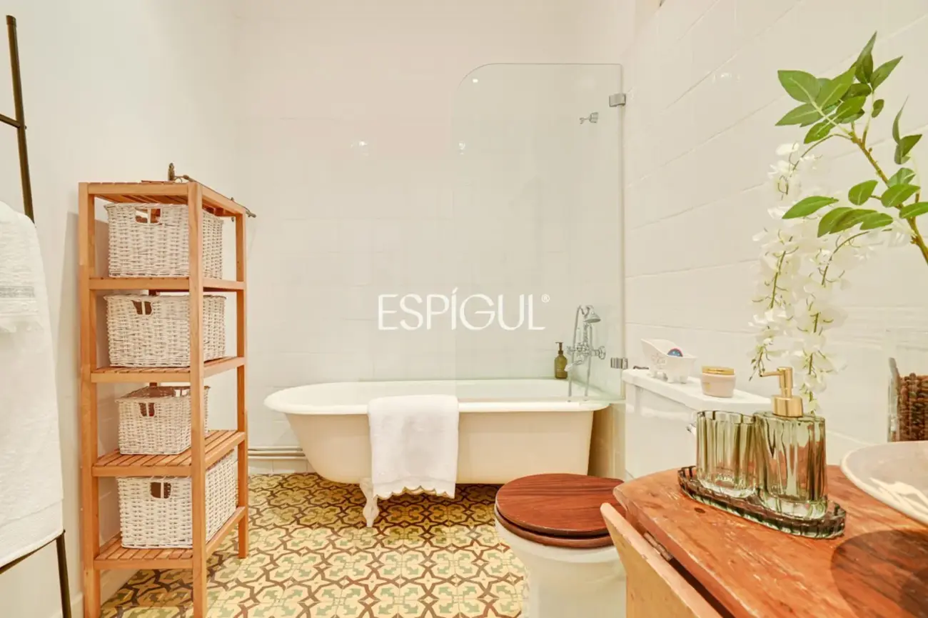 Appartement exclusif avec terrasse privée à Eixample – Sant Antoni