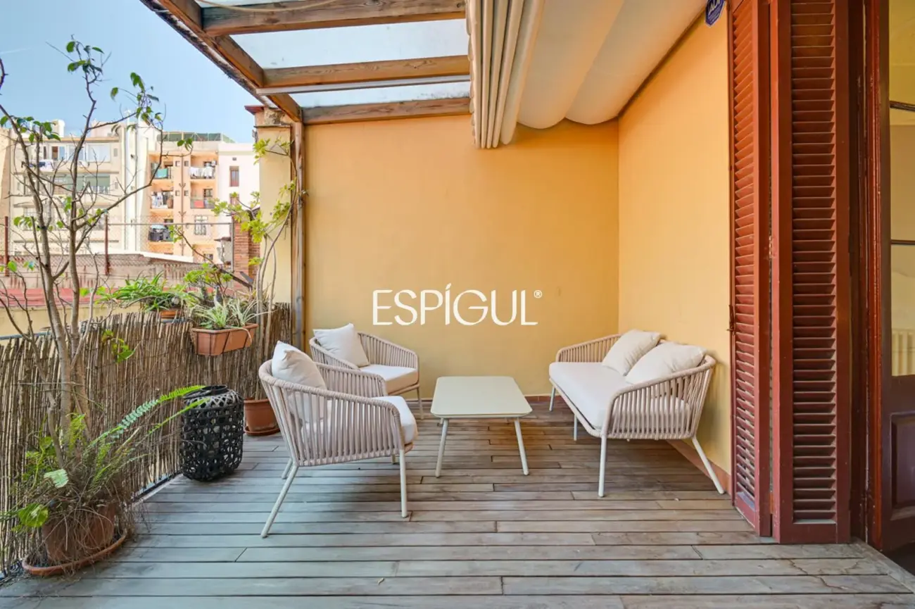 Appartement exclusif avec terrasse privée à Eixample – Sant Antoni