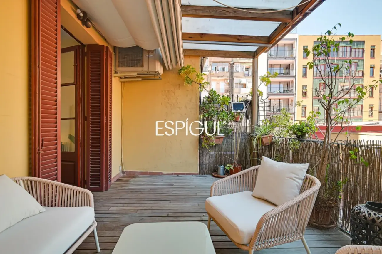 Appartement exclusif avec terrasse privée à Eixample – Sant Antoni