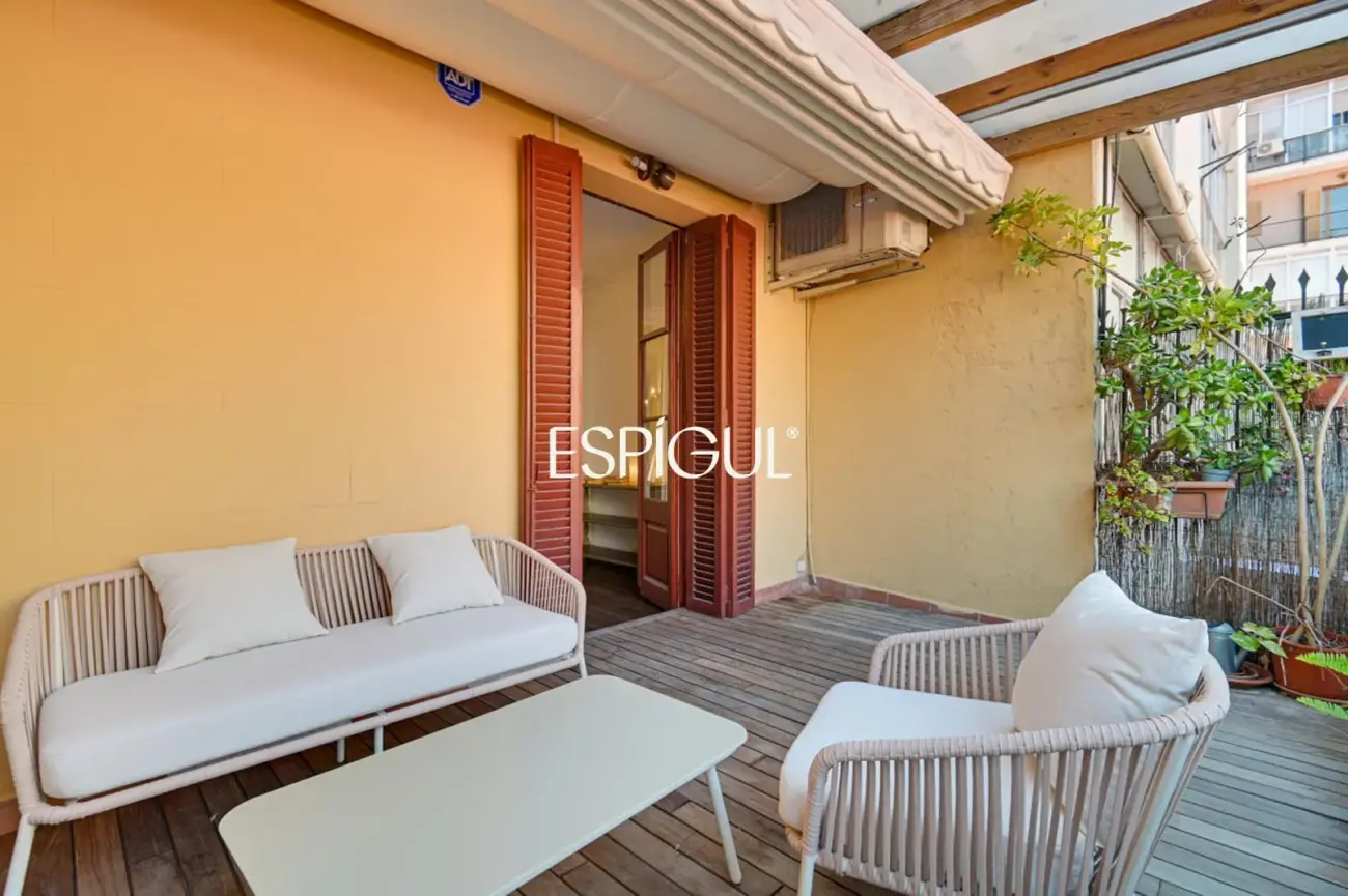 Appartement exclusif avec terrasse privée à Eixample – Sant Antoni