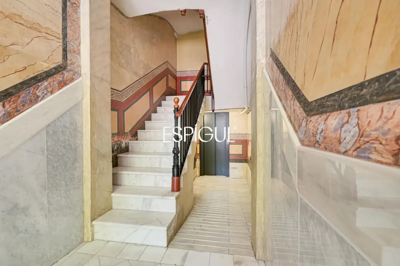 Appartement exclusif avec terrasse privée à Eixample – Sant Antoni