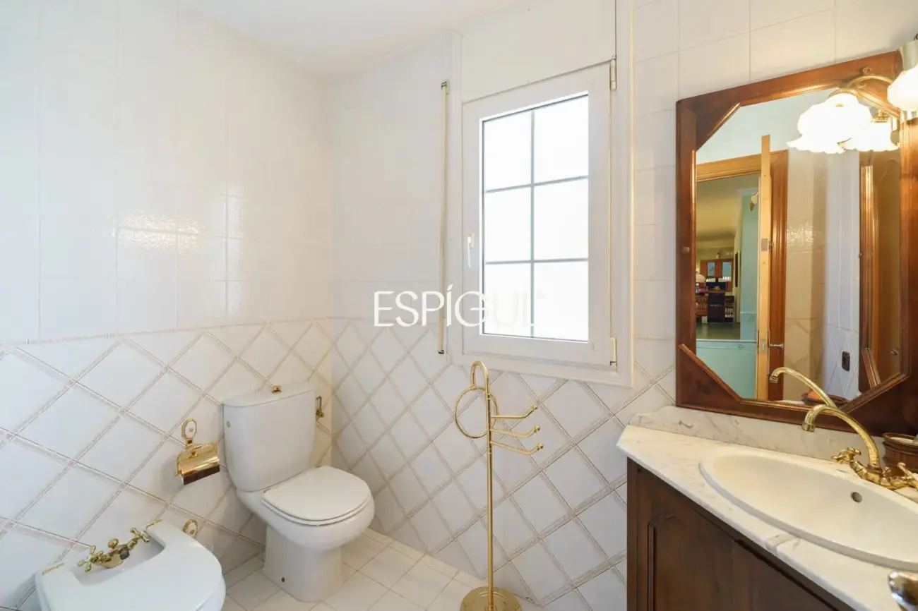 Elegance, views and privacy just 5 minutes from Mataró