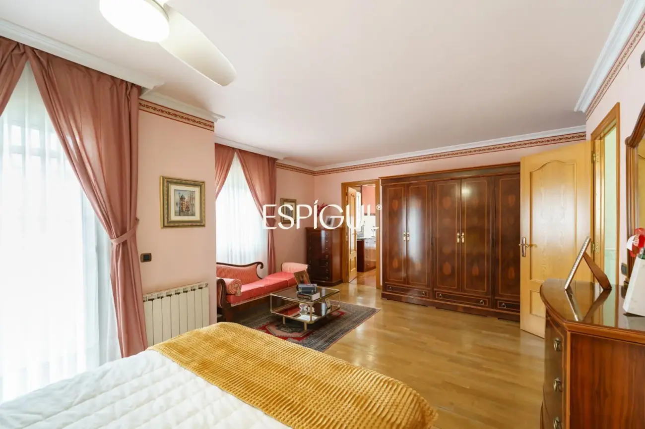 Elegance, views and privacy just 5 minutes from Mataró