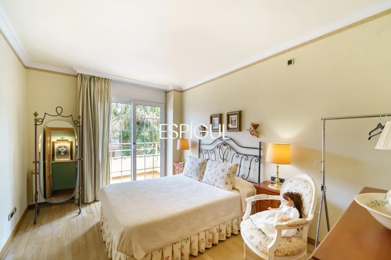 Elegance, views and privacy just 5 minutes from Mataró
