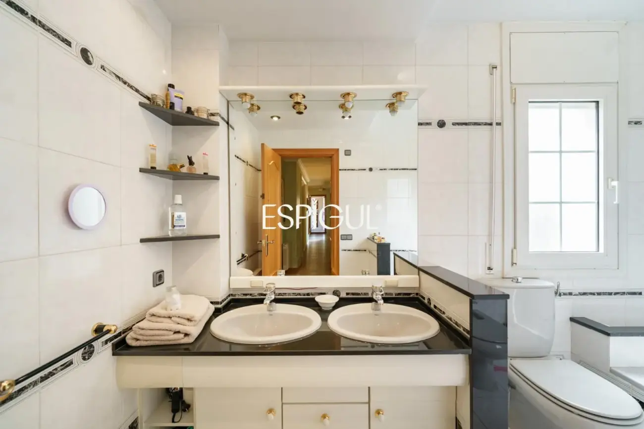 Elegance, views and privacy just 5 minutes from Mataró