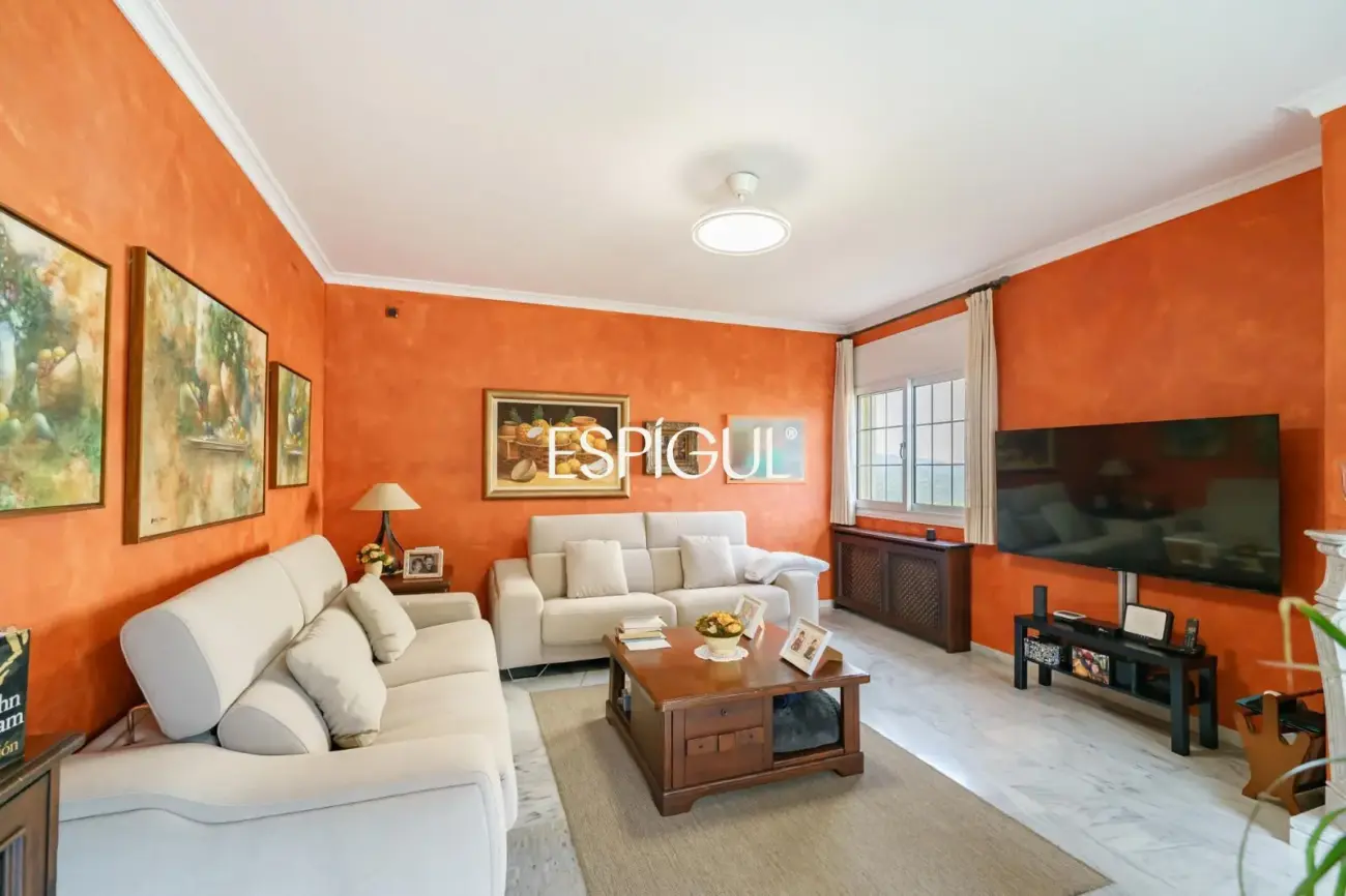 Elegance, views and privacy just 5 minutes from Mataró