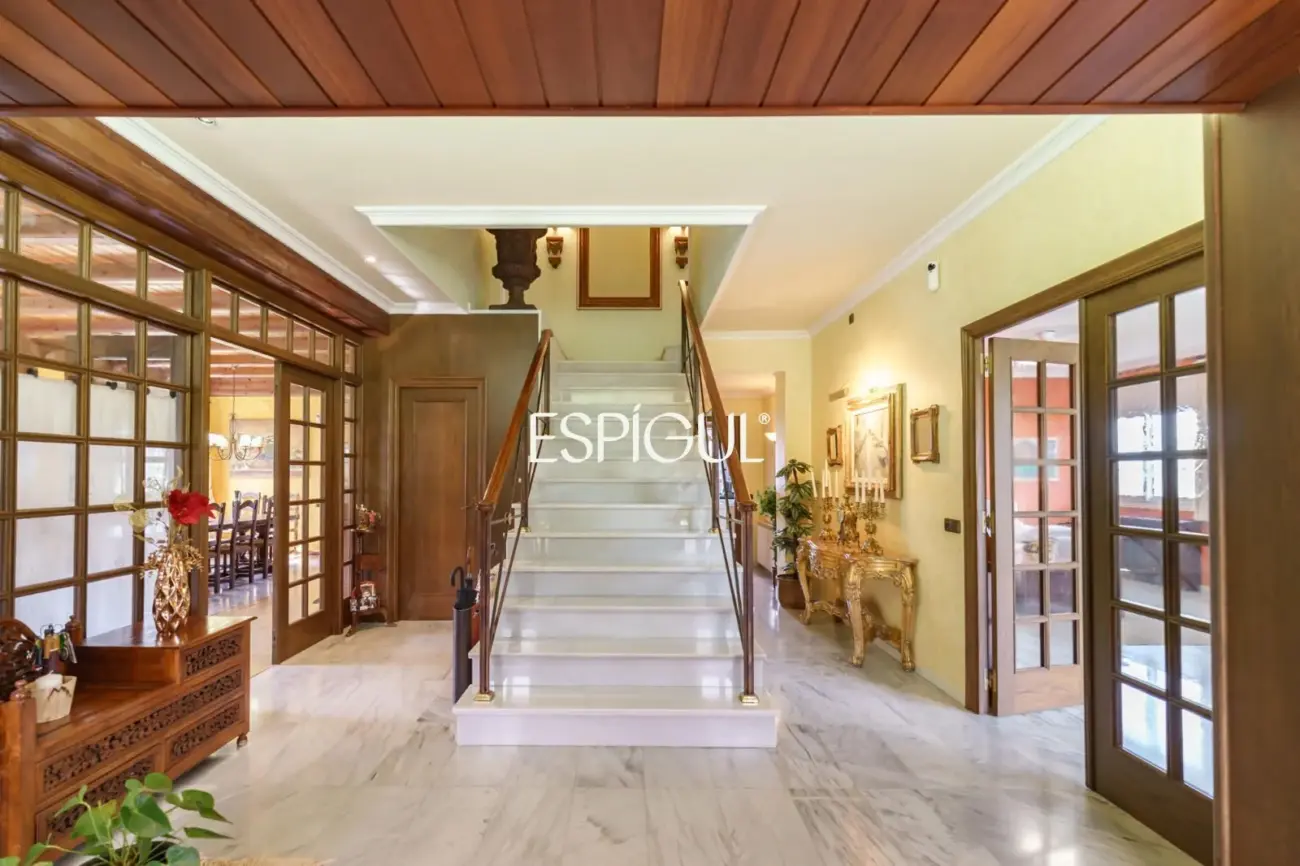 Elegance, views and privacy just 5 minutes from Mataró