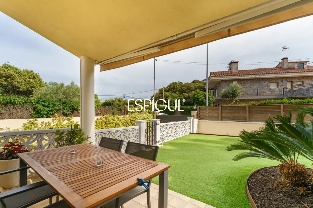 Elegance, views and privacy just 5 minutes from Mataró