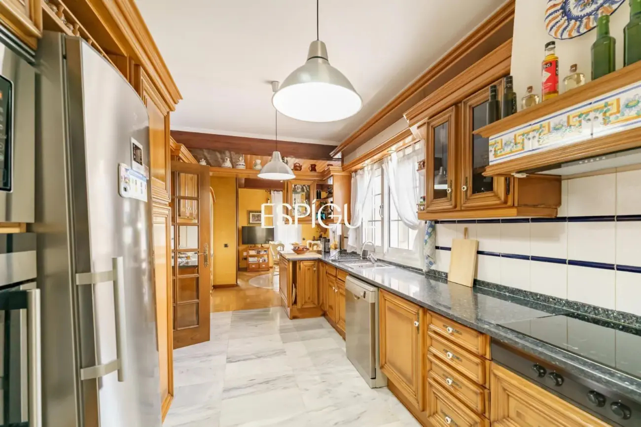 Elegance, views and privacy just 5 minutes from Mataró
