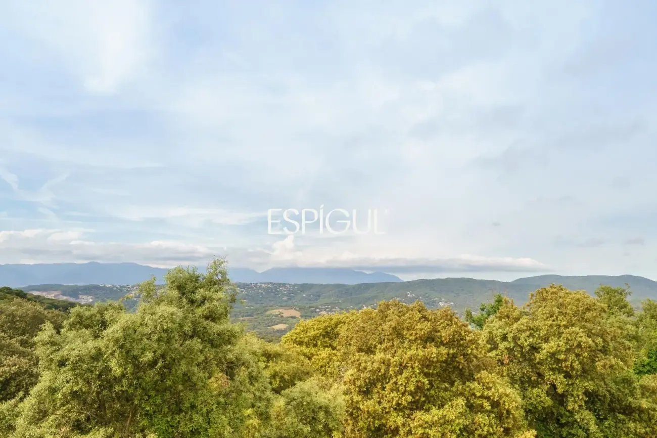Elegance, views and privacy just 5 minutes from Mataró