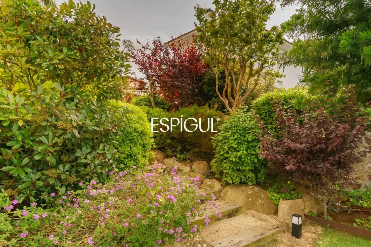 Elegance, views and privacy just 5 minutes from Mataró