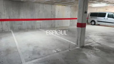 Parking space with storage room for sale in Vilablareix