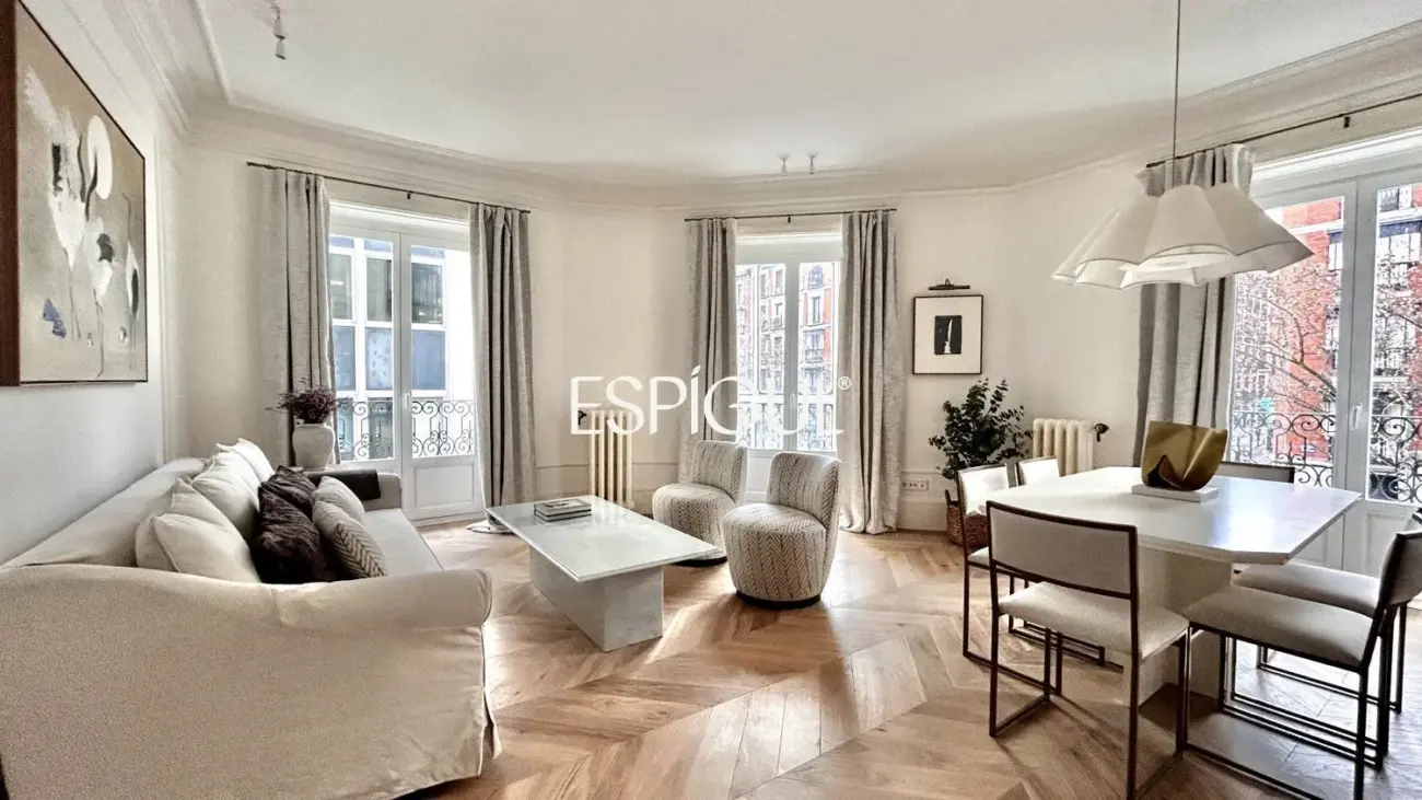 Piso en venta exterior reformado en Trafalgar, Chamberí