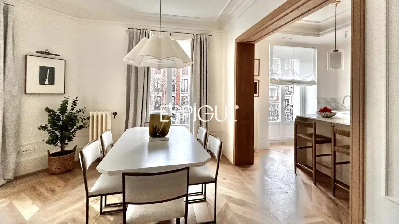 Piso en venta exterior reformado en Trafalgar, Chamberí