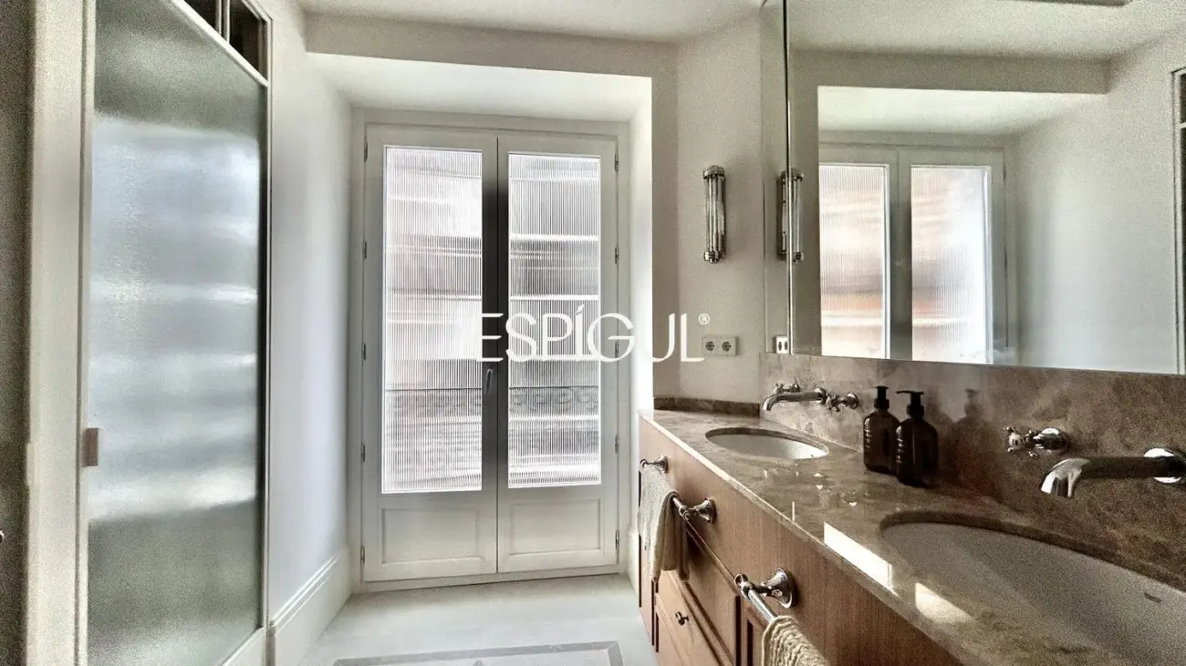Piso en venta exterior reformado en Trafalgar, Chamberí