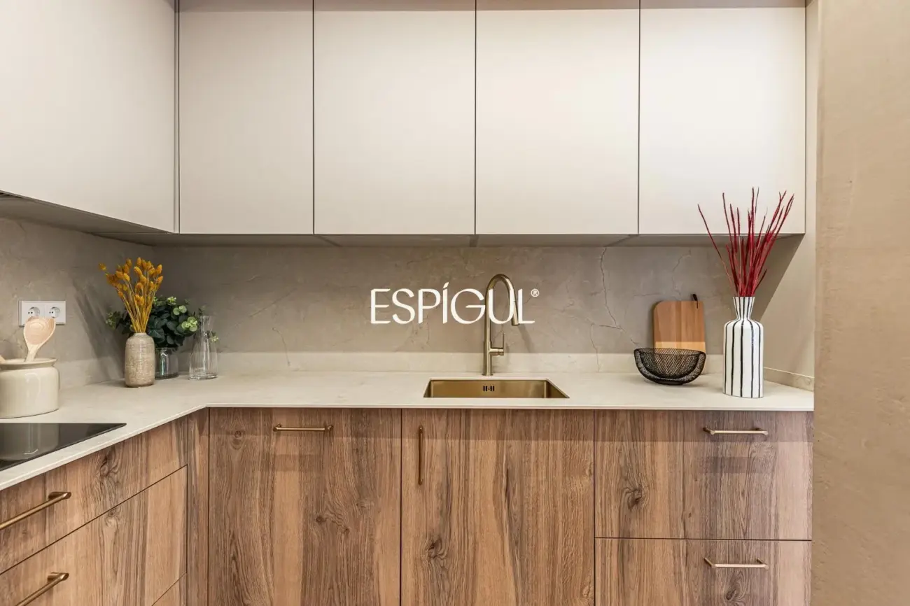 Piso en venta exterior, reformado y amueblado en Arapiles, Chamberí