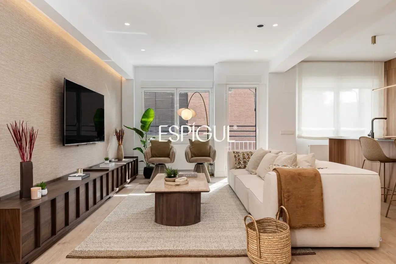 Piso en venta reformado en Jerónimos, Retiro