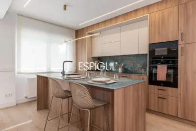 Piso en venta reformado en Jerónimos, Retiro