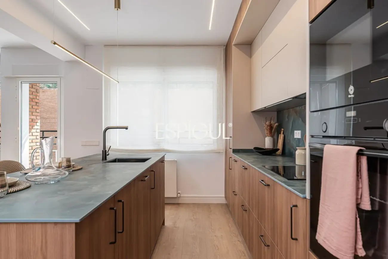 Piso en venta reformado en Jerónimos, Retiro