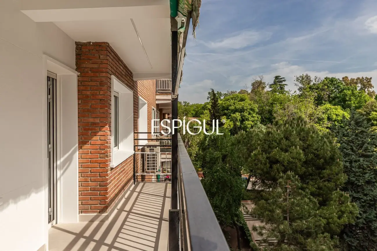 Piso en venta reformado en Jerónimos, Retiro