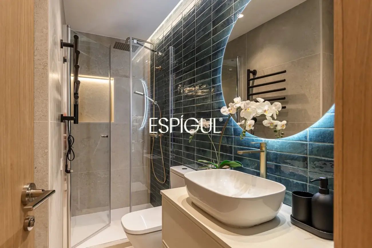 Piso en venta reformado en Jerónimos, Retiro