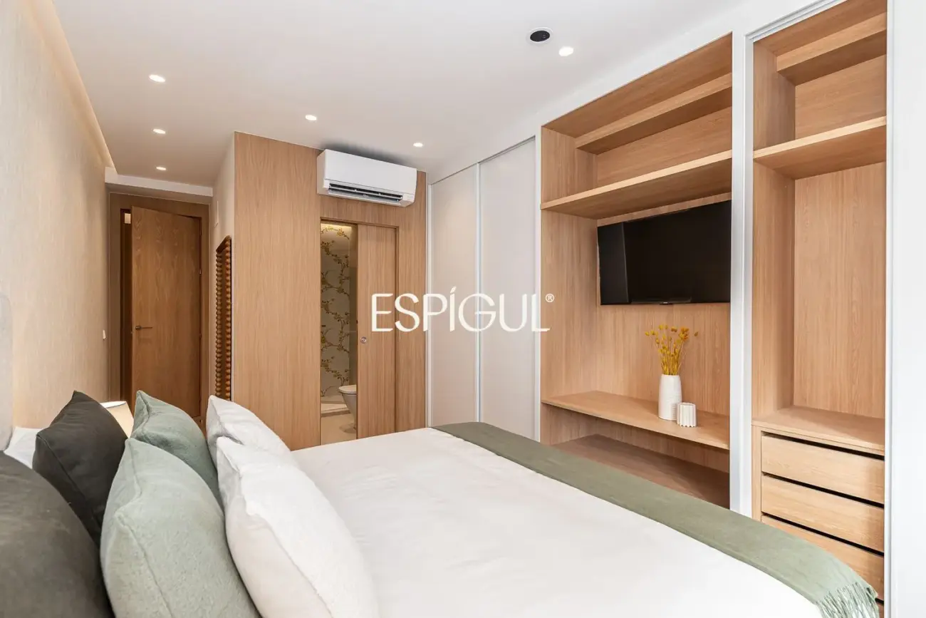 Piso en venta reformado en Jerónimos, Retiro
