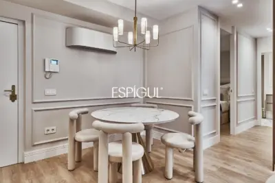 Piso en venta reformado en Justicia, Centro