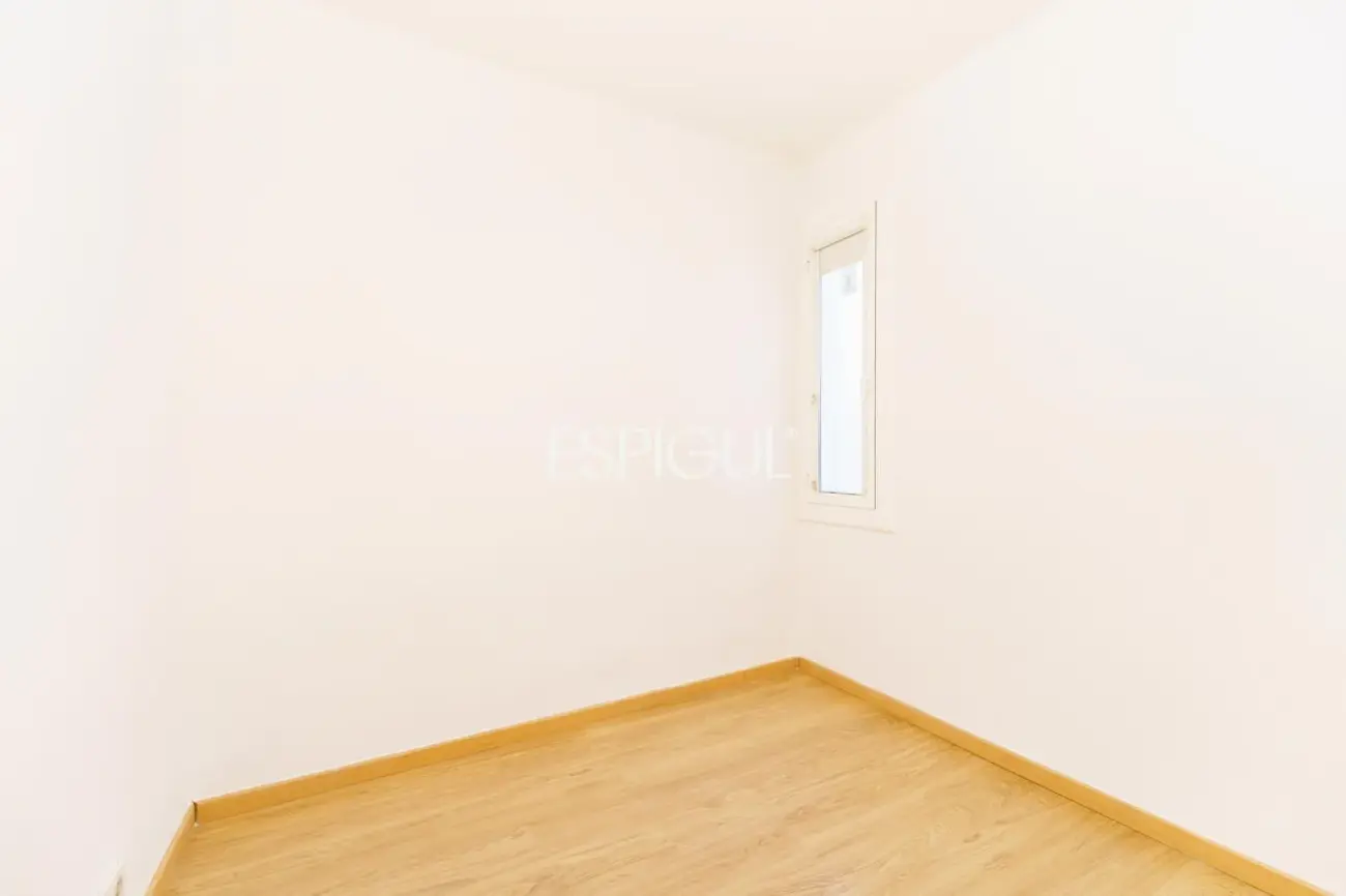 Appartement rénové et lumineux près de la Plaza España