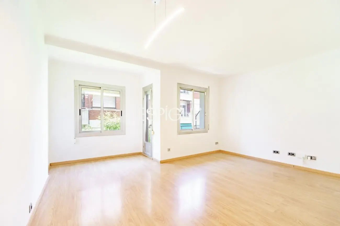 Appartement rénové et lumineux près de la Plaza España