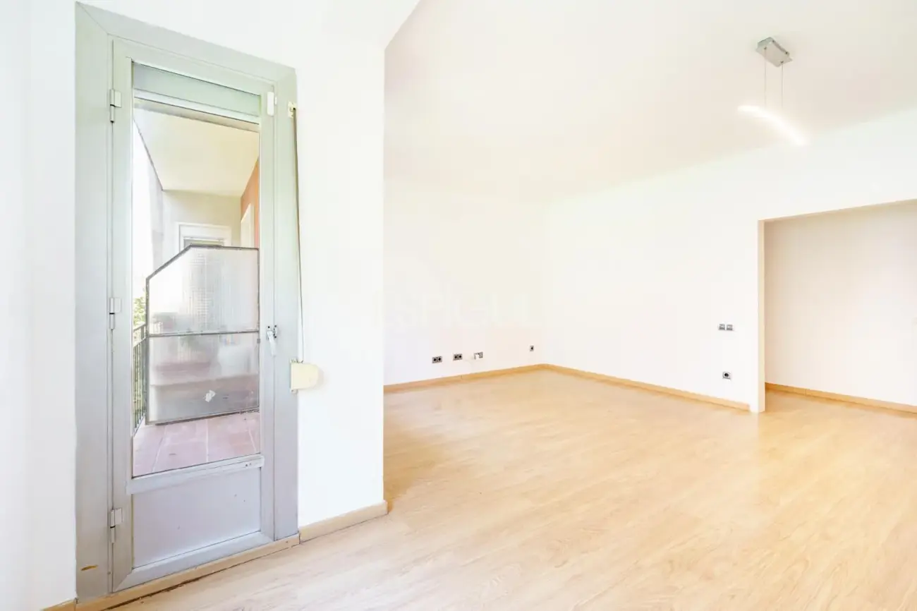 Appartement rénové et lumineux près de la Plaza España