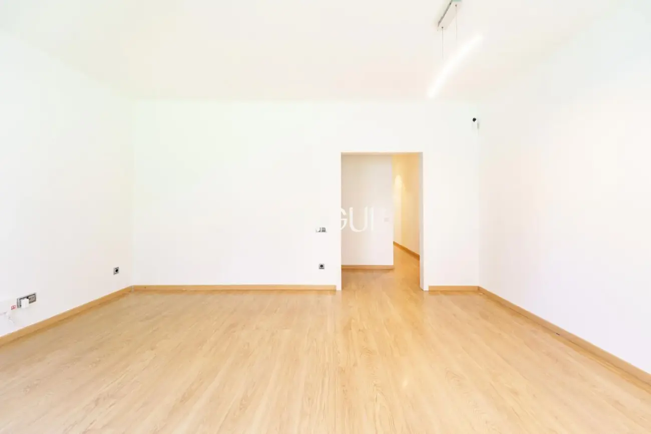 Appartement rénové et lumineux près de la Plaza España