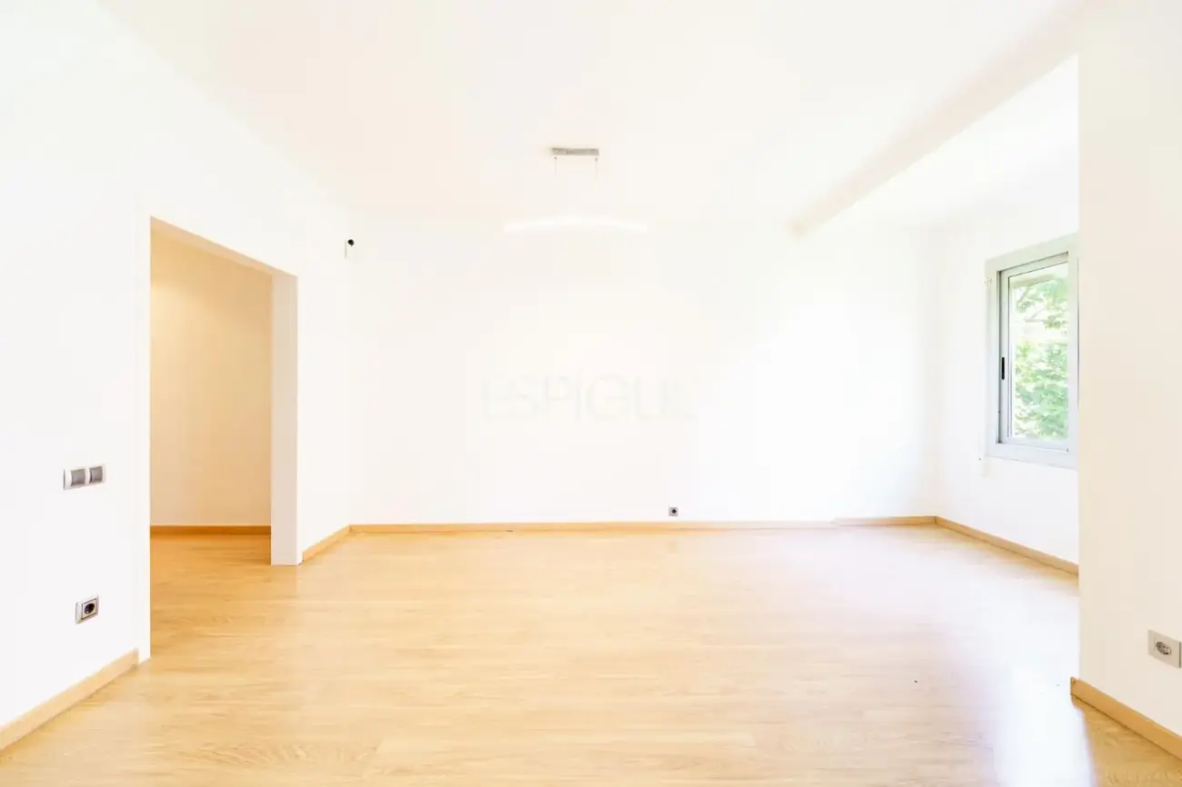 Appartement rénové et lumineux près de la Plaza España