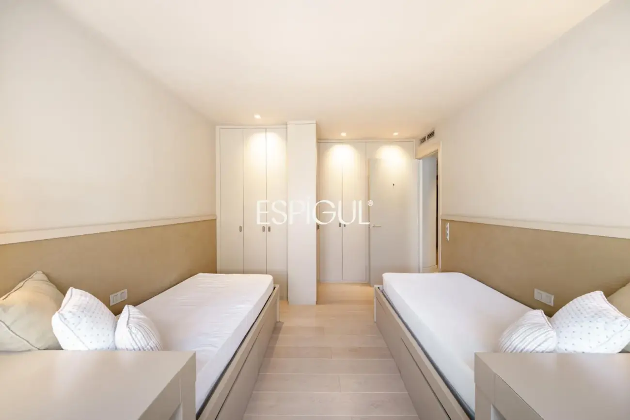 Ground floor apartment with pool in Parc Central, Sant Cugat del Vallès