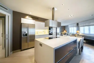 Ground floor apartment with pool in Parc Central, Sant Cugat del Vallès